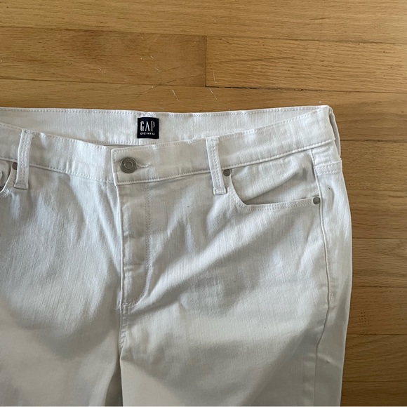 Gap White Jeans - Picture 2 of 4